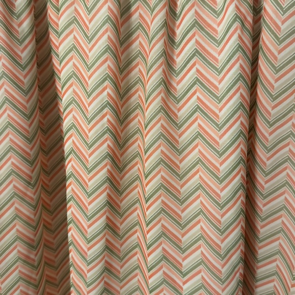 Chevron Patterned Dress - Picture 3 of 3